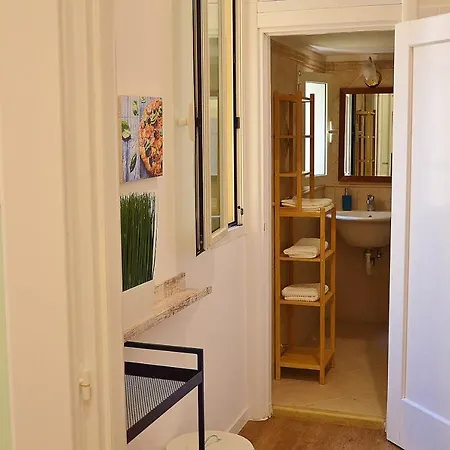Ferienwohnung La Dimora Dell'Arcivescovo Bari Exterior foto